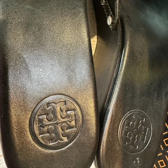 Tory Burch Patti Black Wedge Sandals 9 - Picture 6 of 10